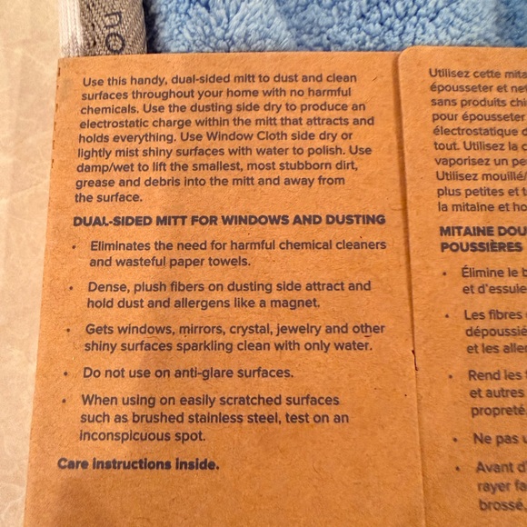 Norwex Dual-Sided Mitt with Blue and White Design - Picture 4 of 4